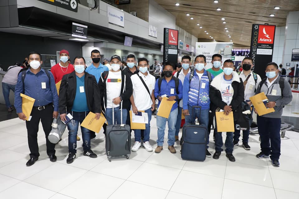 Profesionales De El Salvador, Encuentren Su Camino Profesional En Canadá